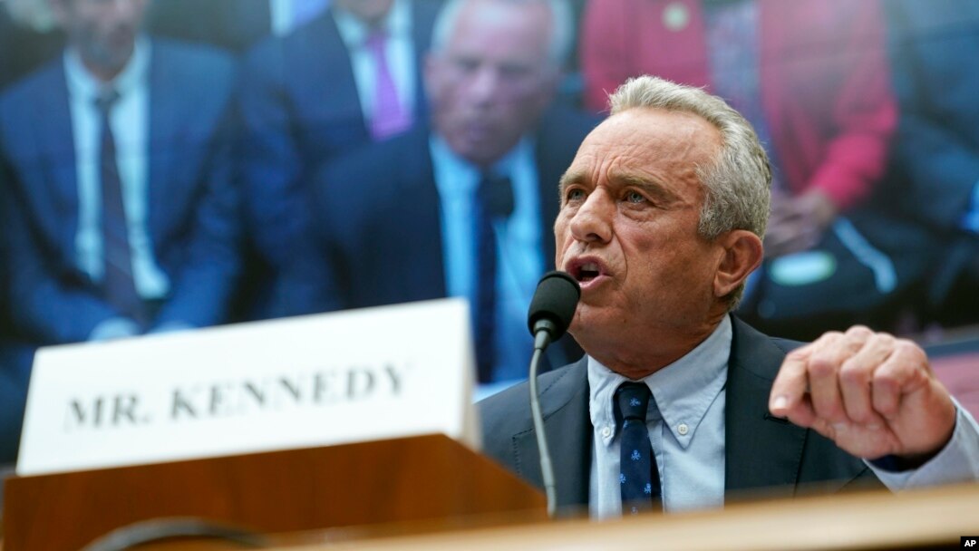 Robert F. Kennedy, Jr., testifica ante una audiencia de la Subcomisión Selecta de la Comisión Judicial de la Cámara de Representantes sobre la Armamentización del Gobierno Federal en Capitol Hill en Washington, el jueves 20 de julio de 2023. (Foto AP/Patrick Semansky)