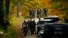 Policija tokom pretrage u Mejnu (Foto: (AP/Matt Rourke)