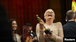 Aktorja Jamie Lee Curtis, aktorja më e mirë në rolin dytësor