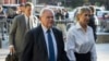 Senatori Bob Menendez nga Nju Xhersi dhe gruaja e tij, Nadine Menendez/AP