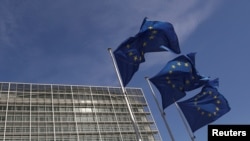 EU cũng sẽ thành lập một quỹ trị giá 86,7 tỷ euro để giúp người tiêu dùng và doanh nghiệp nhỏ đối phó với chi phí về CO2.