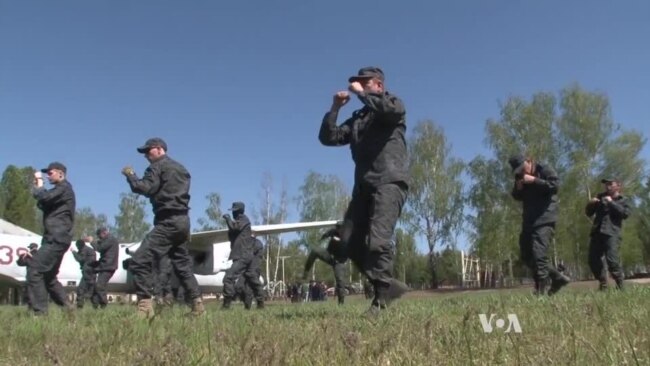 Ukraine's Expanding National Guard Includes Kyiv Pro-Western Protesters