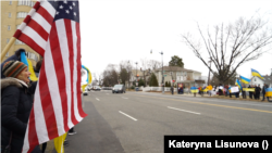 Протест перед посольством Росії у Вашингтоні, США. Фото: Катерина Лісунова