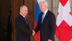 VOA Asia - Biden meets with Putin