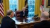 Президент Трамп закидає Росії допомогу Північній Кореї в уникненні санкцій