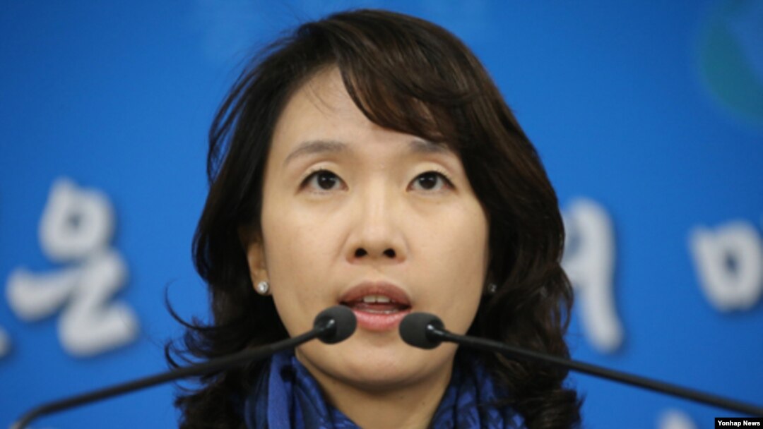 박수진 한국 통일부 부대변인이 13일 정부서울청사에서 정례브리핑을 하고 있다.