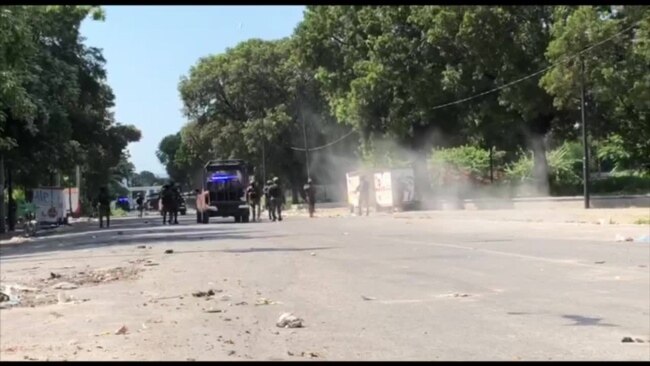 Haiti Police Fires on Protester as Journalists Take Cover 