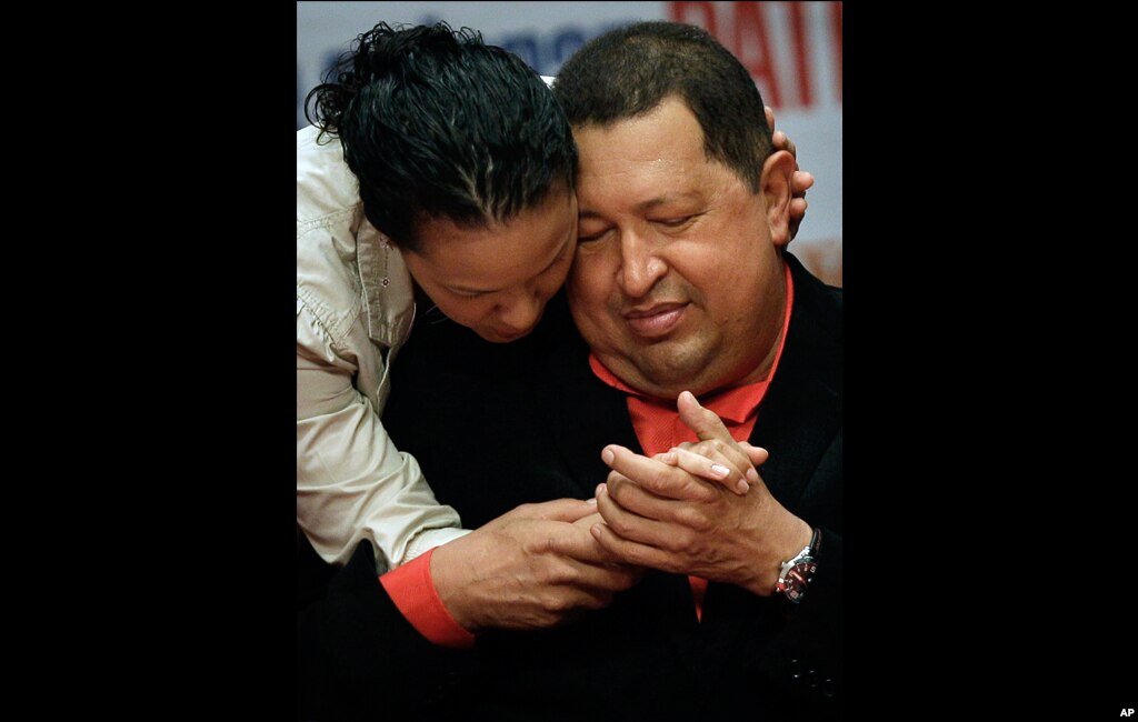Chaves qizi bilan, 2012-yil. 