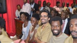 Activistas intensificam "cruzada" a favor da democracia em Angola - 1:32