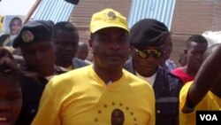  Abel Chivukuvuku em Malanje 