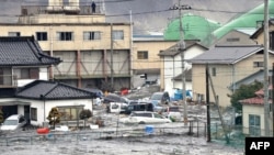 Plimski talas koji se javio posle zemljotresa u Japanu poplavio je mnoga priobalna područja, uključujući Kesenuma, u okrugu Mijagi