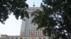 2013年8月22日开审薄熙来案的济南中级人民法院。（美国之音东方拍摄）
