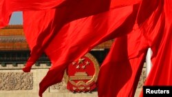 Trung Quốc đã mở đặc khu kinh tế đầu tiên của họ ở tỉnh Quảng Đông vào năm 1979 và lúc đầu các đặc khu kinh tế này đã gặp nhiều phản đối.