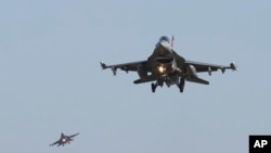 Літак F-16