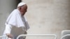 El papa tilda de "asesinos" a los narcotraficantes y condena la legalización de drogas