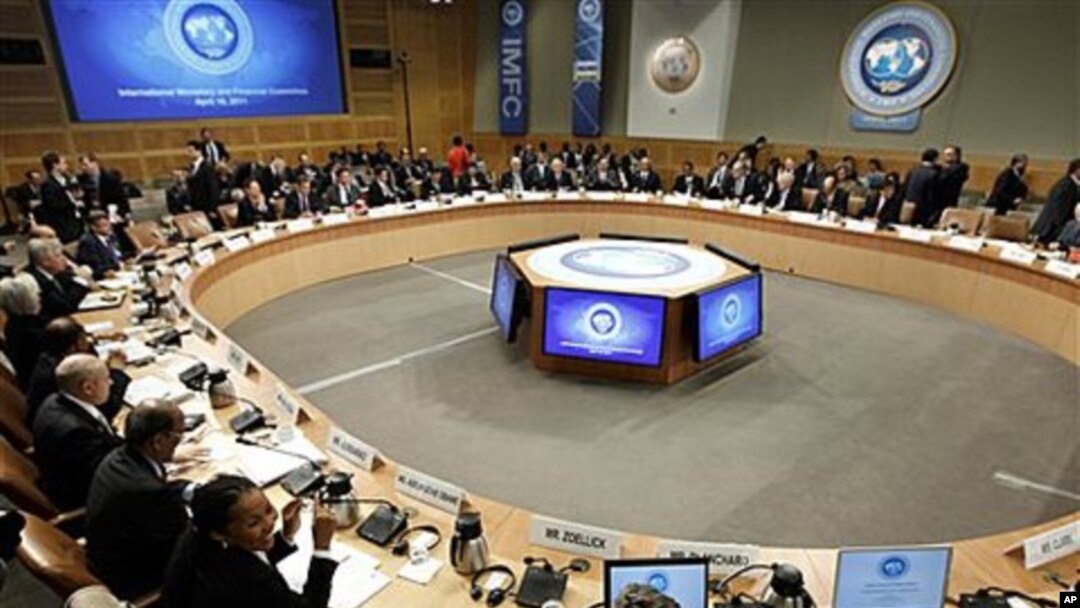 Delegates of the International Monetary and Financial Committee (IMFC) gather at the spring meetings of the IMF/World Bank in Washington, April 16, 2011