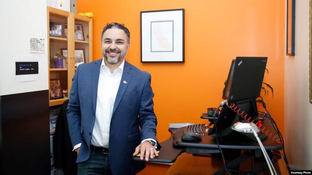 Jose Quinonez, a 2016 MacArthur Fellow, and his Mission Asset Fund have formalized the "lending circle" practice, tracking borrowing and repayment activity and helping people to build credit histories, Sept. 12, 2016. (Credit: John D. & Catherine T. MacAr