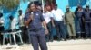 Comissário António Pedro Kandela, comandante provincial da polícia do Namibe (VOA / Armando Chicoca)
