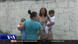 Tiranë: Vështirësitë e komunitetit rom dhe mungesa e fëmijëve në shkolla