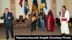 До Київради занесли Дідуха. ФОТО