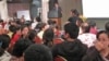 中国基督教地下教会团体“守望教会”在“老故事餐吧”敬拜 (资料照片)