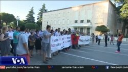 Tiranë, miratohen dy projektligje pa praninë e opozitës