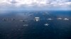 美國海軍航空母艦卡爾文森與亞伯拉罕林肯號兩艘航母率戰鬥群在台灣以東的菲律賓海與日本海上自衛隊的艦艇舉行聯合演習。 （2022年1月22日）