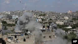 Por lo menos 175 personas han muerto desde que Israel comenzó la ofensiva militar aérea. 