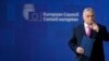 "Його рішення звелося до "капучино чи лате". Це і є по суті вага прем'єра", - угорська опозиція критикує Орбана за те, що він утримався від голосування у Брюсселі