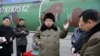 2016年3月9日朝鲜领导人金正恩接见核科学家。