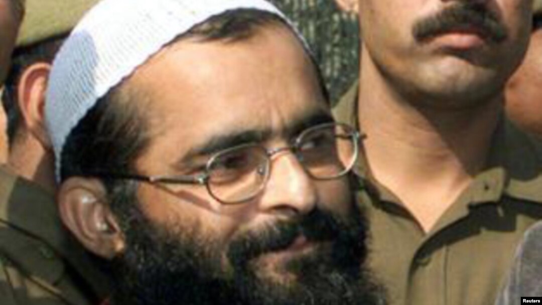 Afzal Guru Jaishi-Muhammad deb nomlangan jangari guruh a'zosi edi. 