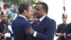 Président ya Congo-Brazzaville Denis Sassou N'Guesso ayambani na mokokani wa ye ya France France Emmanuel na Palais ya Elysée na Paris, 3 septembre 2019.