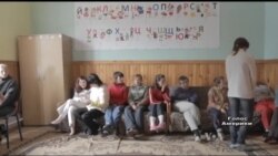 Розслідування: що роблять в українських сиротинцях з дітьми-інвалідами? Відео