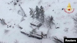 Snimci zatrpanog hotela Rigopjano u Farindoli, u centralnoj Italiji