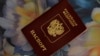 Громадянка Росії Ольга Колобова, 1982 року народження, мала паспорт на ім'я Марія Адела Куфельдт Рівера, жила в ітлаійському Неаполі і була секретарем клубу, до якого входили офіцери НАТО, стверджують розслідувачі Bellingcat.