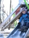 Украински инженер загинал на фронтот, но од негови скици се роди ново детско игралиште