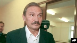 Глушков, жив у Лондоні в статусі політичного біженця