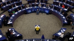 Росія виробляє втричі більше артилерійських снарядів для використання проти України, ніж США та Європа разом узяті, інформує CNN. Фото: AP