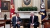 Трамп: Як президент, я мав повне право поділитися інформацією з Росією