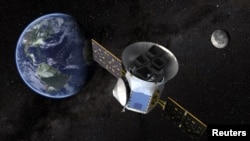 SpaceX sẽ phóng hàng ngàn vệ tinh để truyền internet tốc độ cao trên toàn cầu