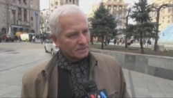 На чиєму боці українці у війні олігархів? Відео