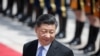 中国国家主席习近平在人民大会堂外出席希腊总统帕夫罗普洛斯欢迎仪式（2019年5月14日）。