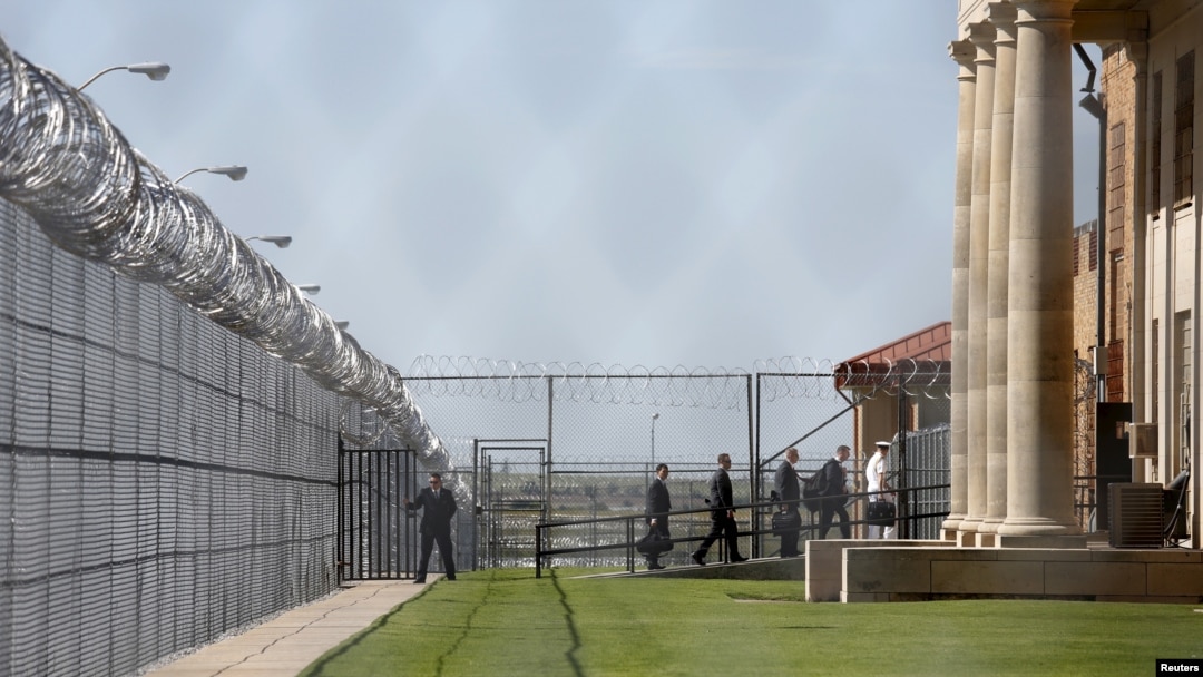 In pushing criminal justice reform, U.S. President Barack Obama (not shown) and aides visit El Reno Federal Correctional Institution in Oklahoma, July 16, 2015. 