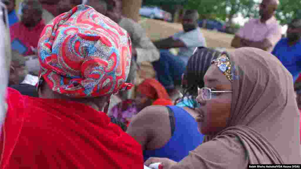 Matan kungiyar Musulmi ta FOMWAN reshen jihar Sokoto su na gangamin nuna bacin rai kan satar dalibai mata na Chibok. &nbsp;
