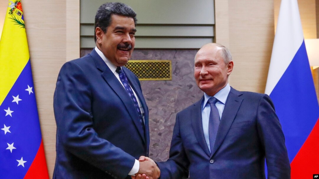 El gobierno de Rusia es aliado del presidente en disputa de Venezuela, y no reconoce al presidente interino Juan Guaidó, a diferencia de países como EE.UU., naciones latinoamericanos y europeas.