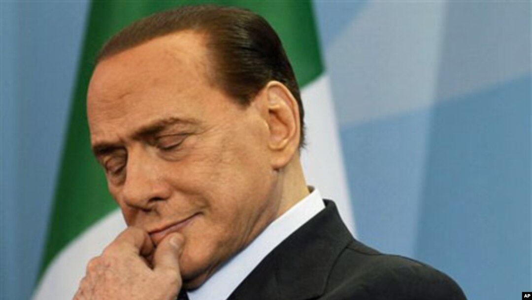 Silvio Berlusconi, firayim ministan Italiya