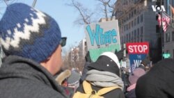 Урядовий працівник: "На міжнародній арені ми виглядаємо божевільними." Відео